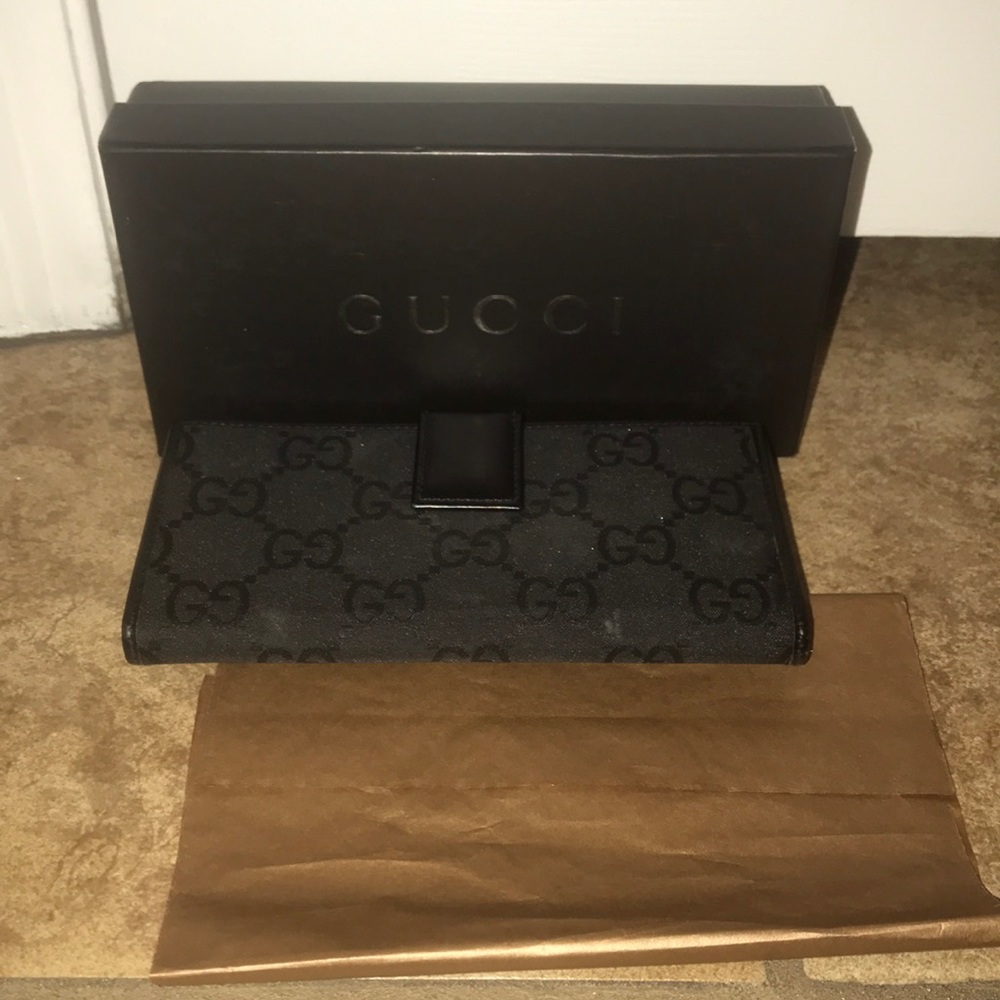 Gucci black monogram wallet